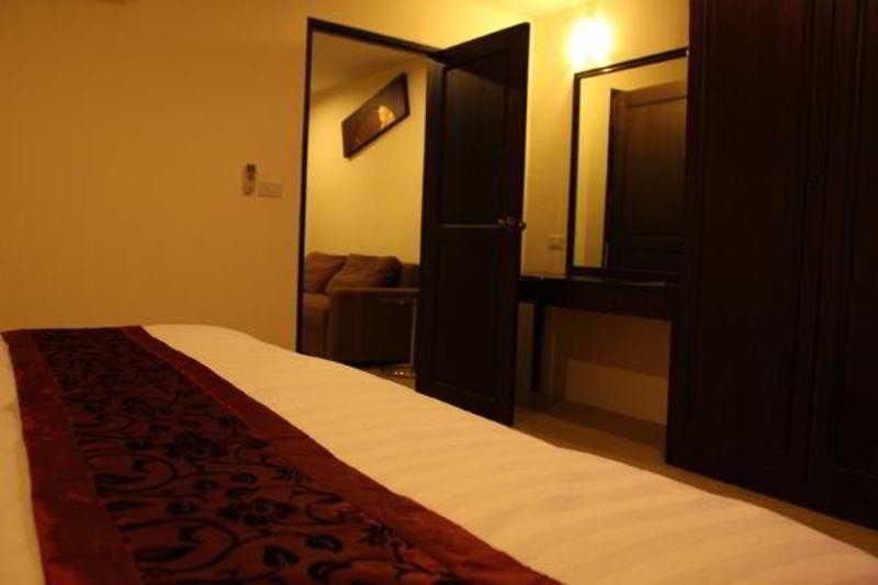 Yes O'Tel Pattaya By Benya Hotel Exterior photo