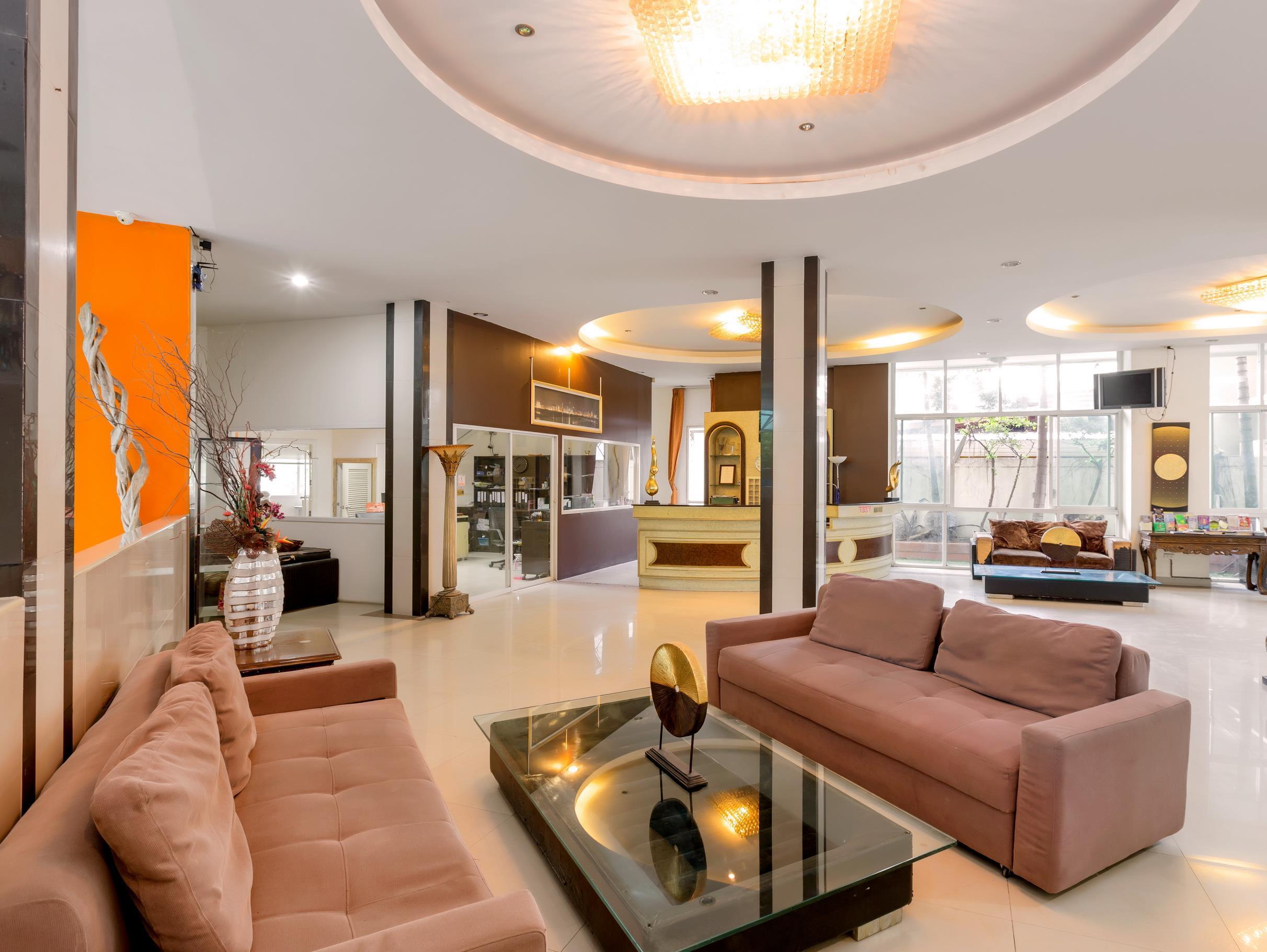 Yes O'Tel Pattaya By Benya Hotel Exterior photo