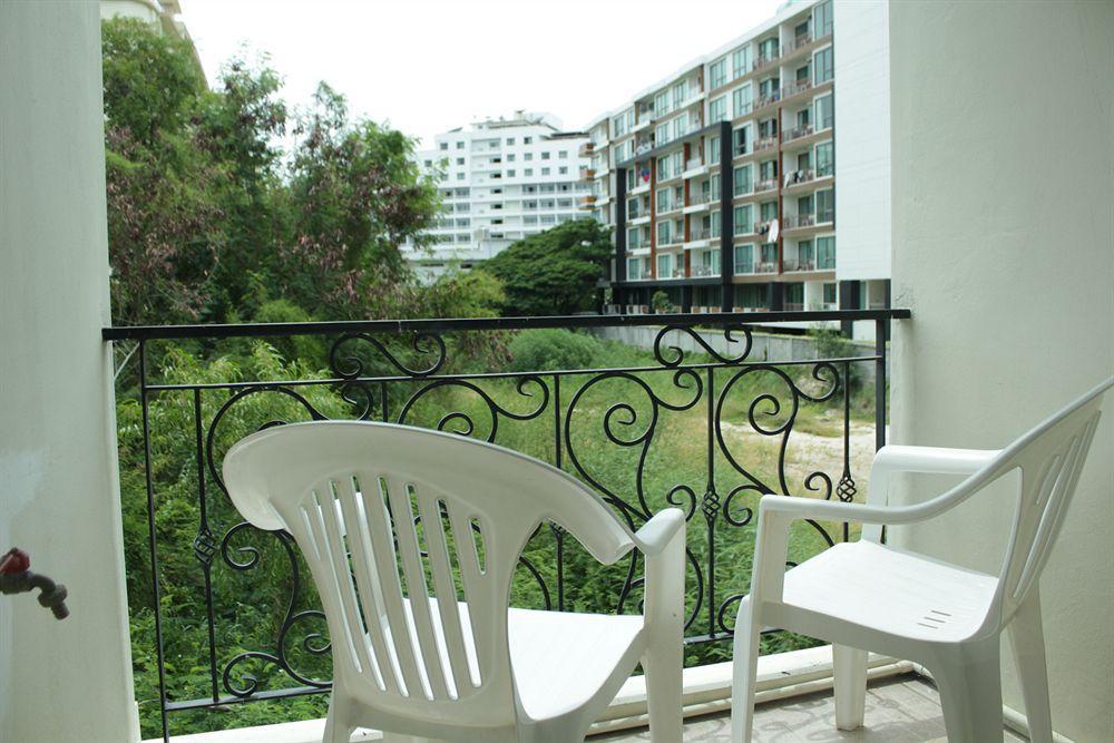 Yes O'Tel Pattaya By Benya Hotel Exterior photo
